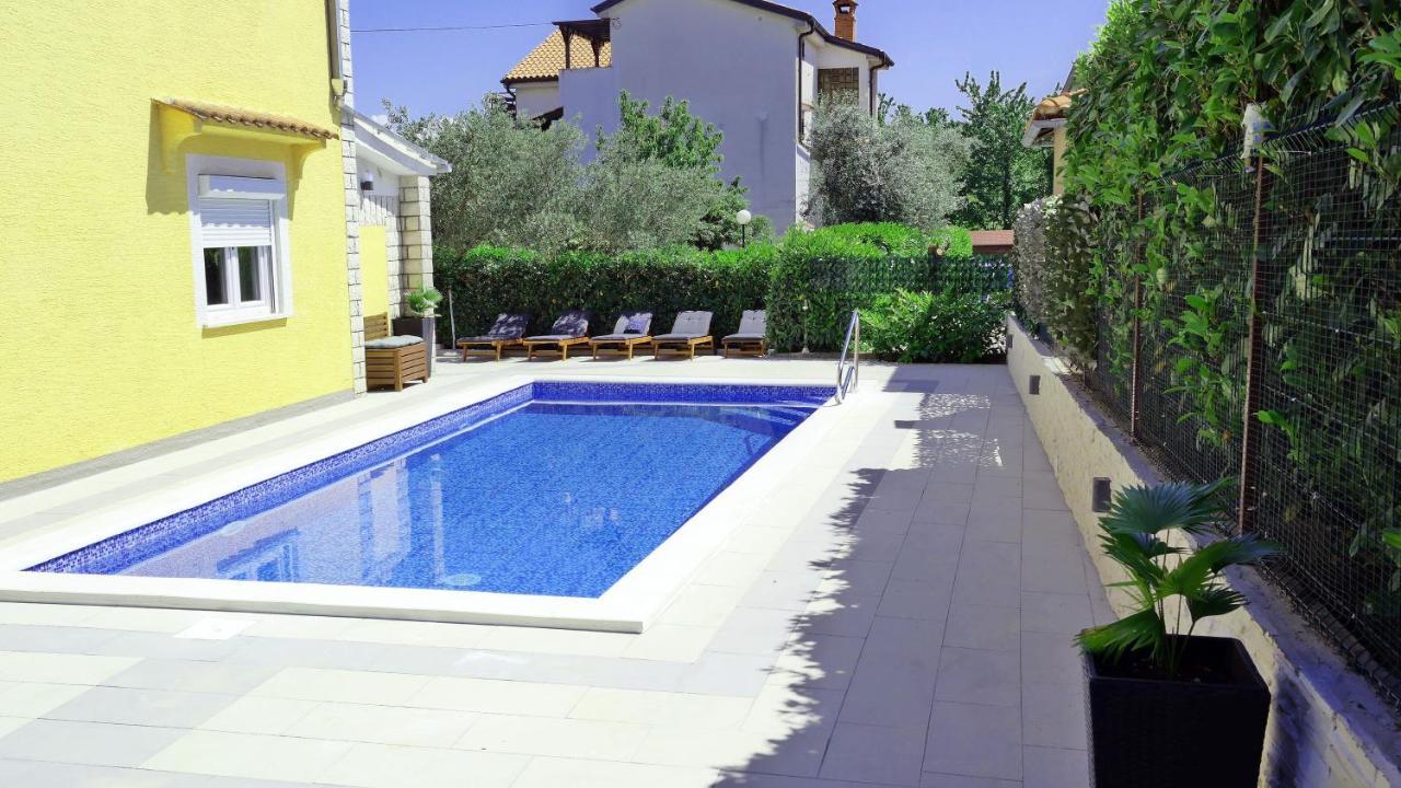 Holiday House Holek Šilo Exterior foto